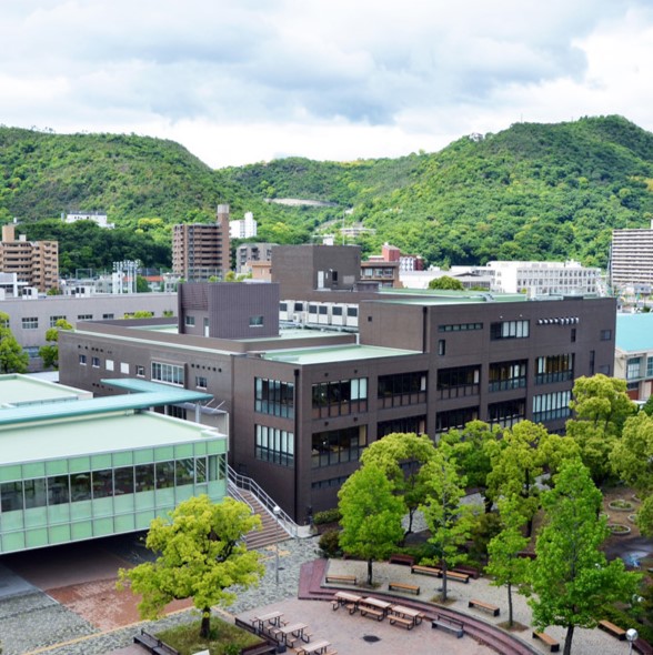 最初の画像の説明